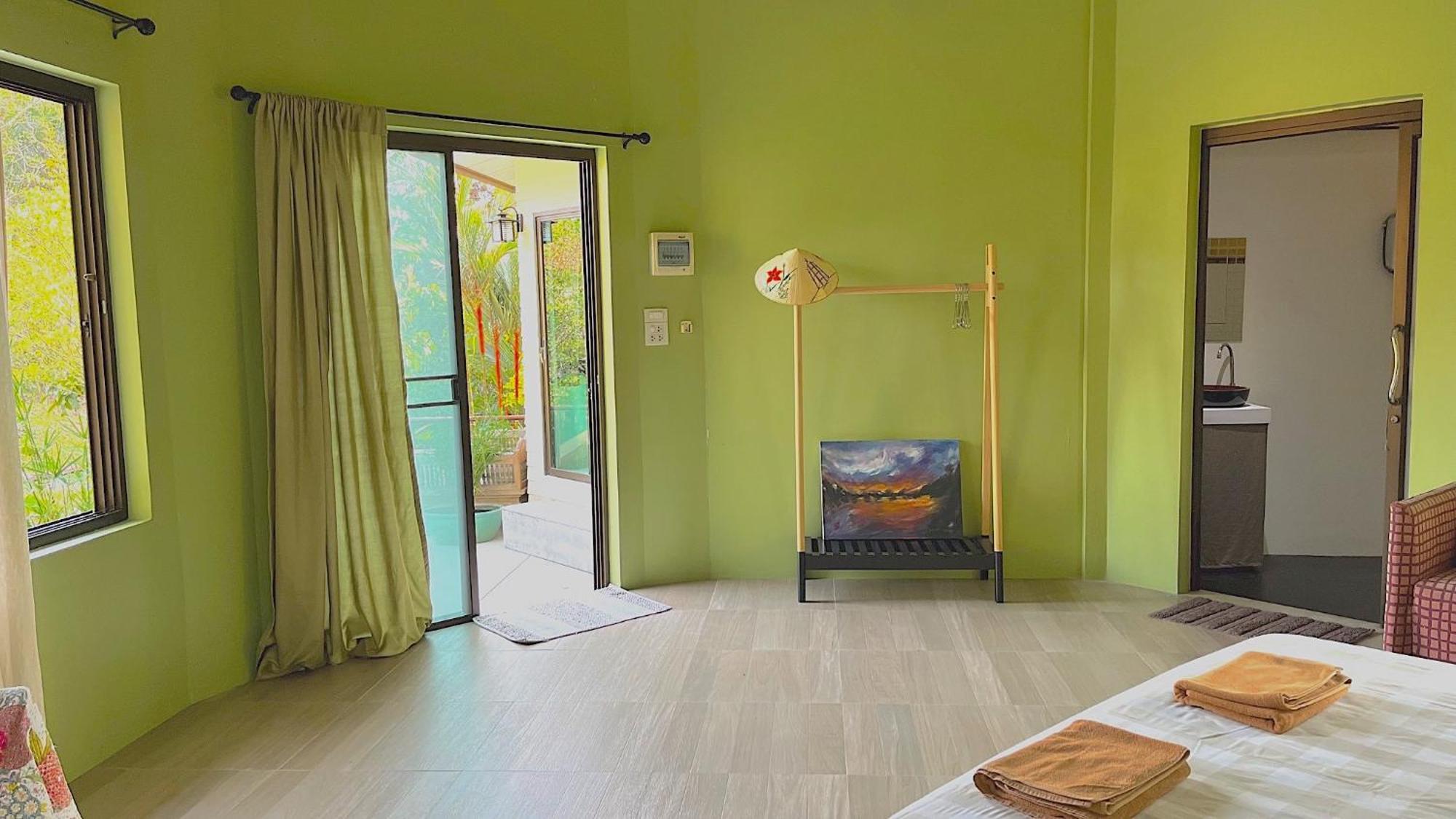 Navari Homestay 라용 외부 사진