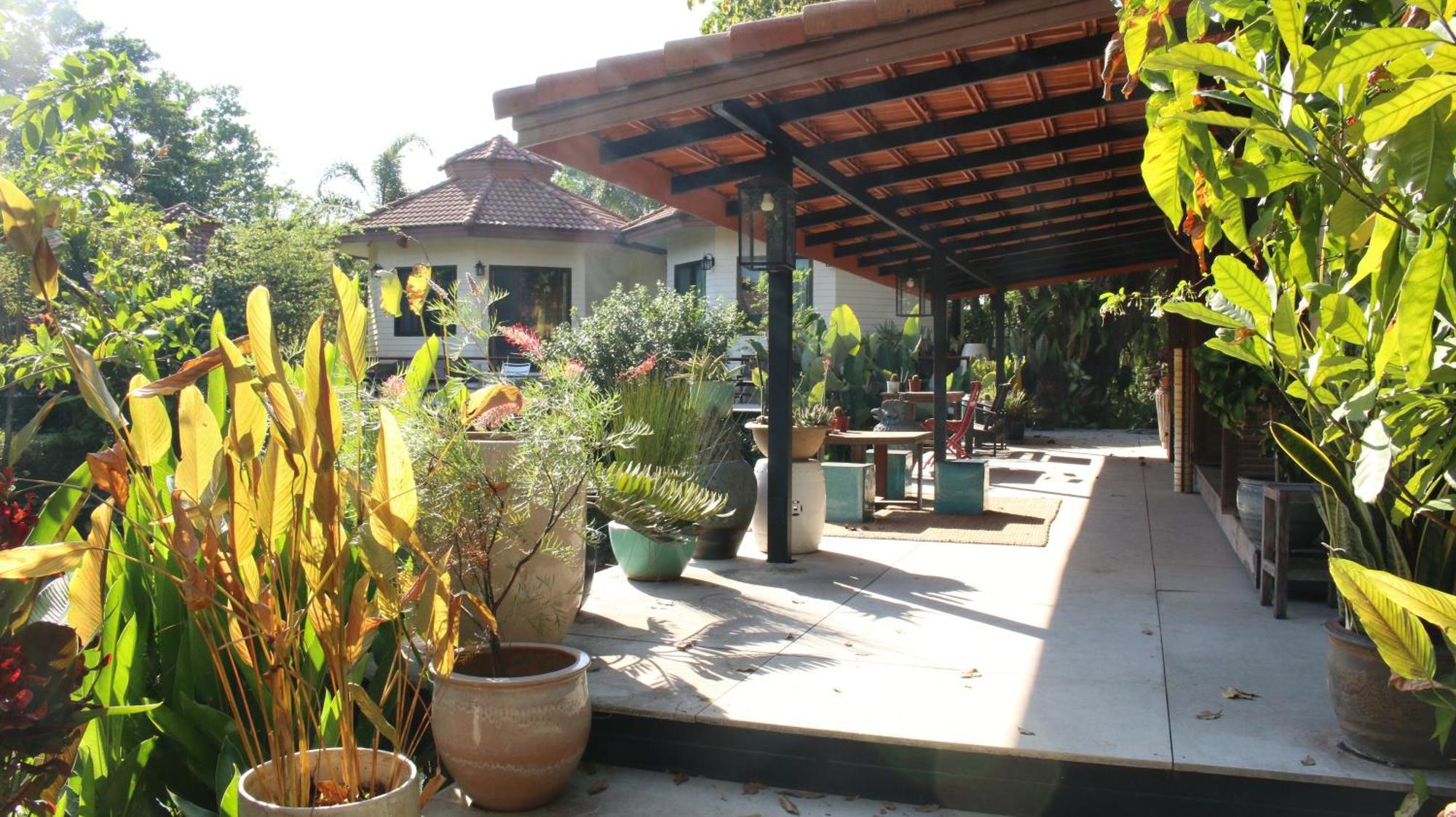 Navari Homestay 라용 외부 사진