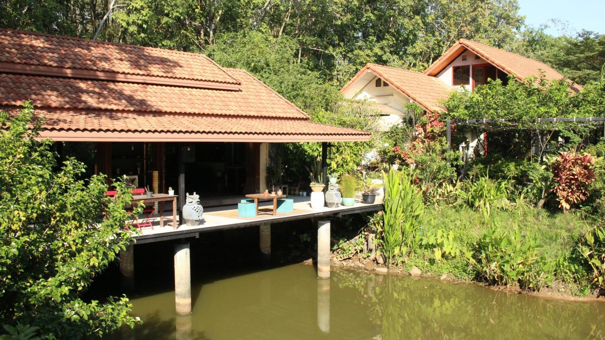 Navari Homestay 라용 외부 사진