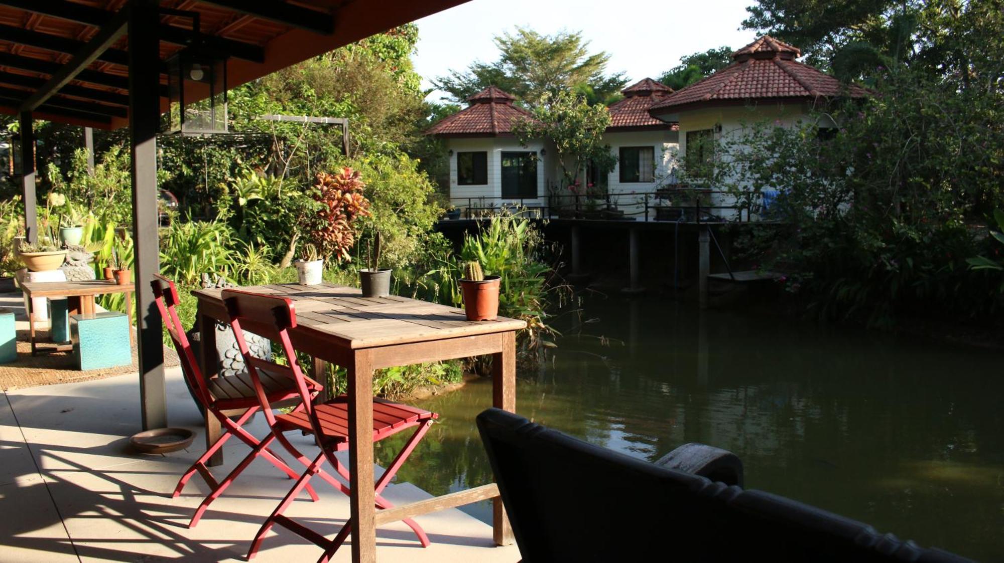 Navari Homestay 라용 외부 사진